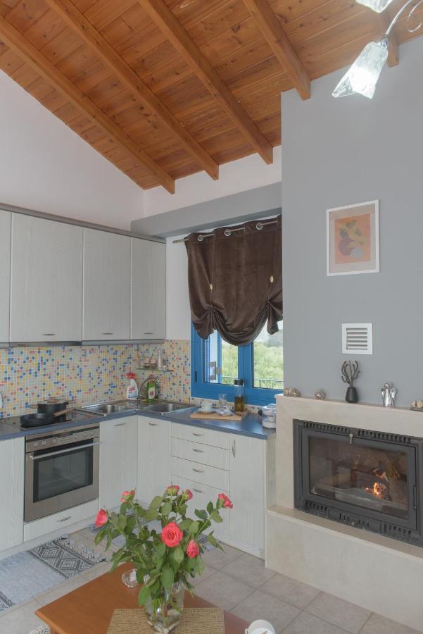 Samian Thalia Apartment Pagondas Bagian luar foto